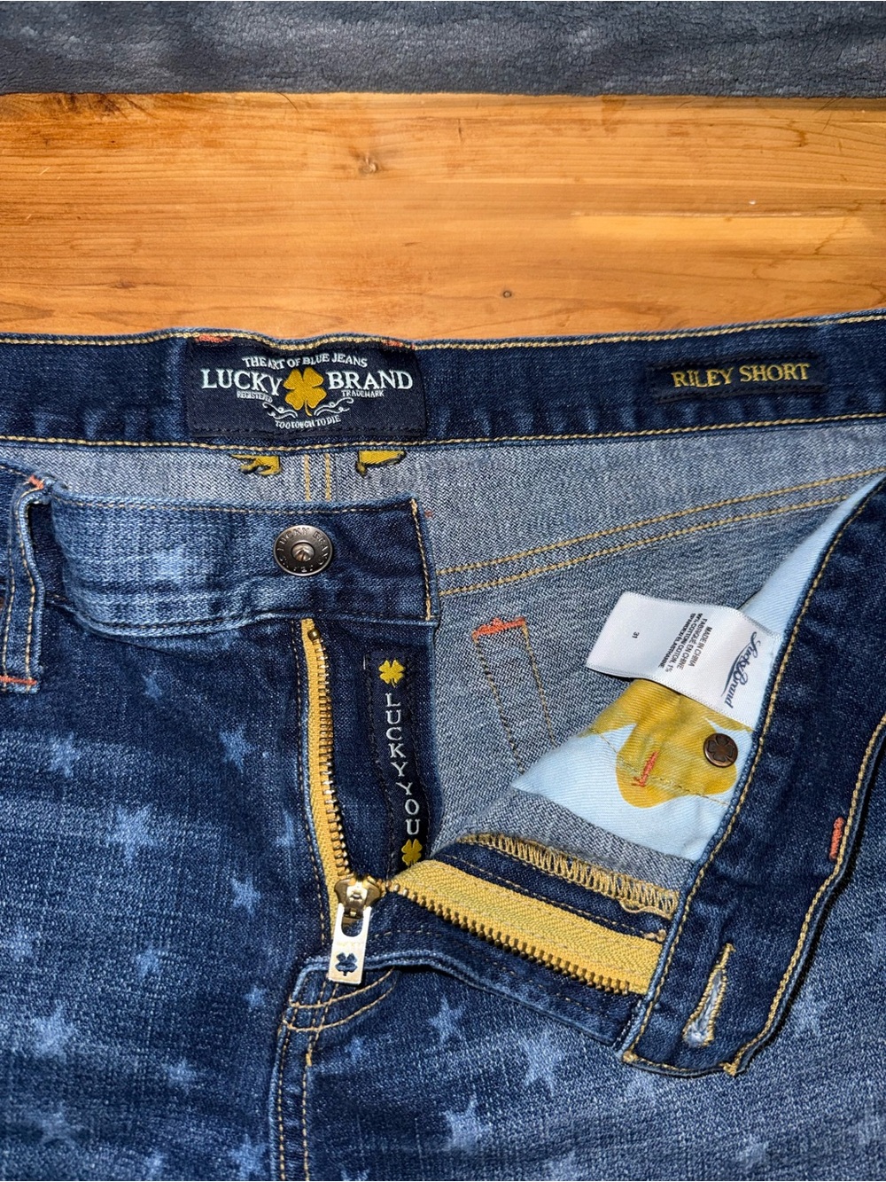 Lucky Brand Riley Short - Picture 5 of 6